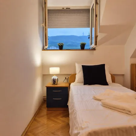 Luxury Penthouse In With Mountain Views Apartament Skopje